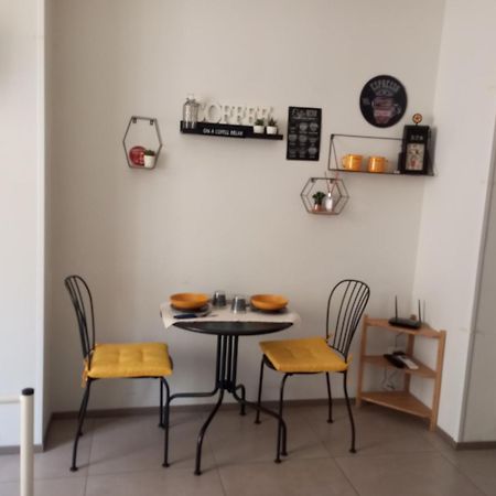 Holidaystudio Appartamento In Centro Salerno Buitenkant foto