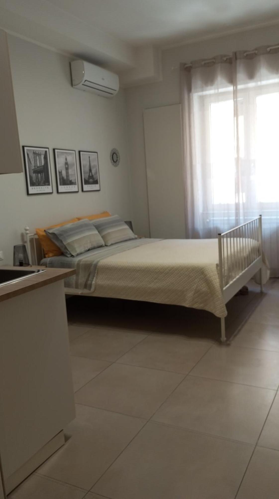 Holidaystudio Appartamento In Centro Salerno Buitenkant foto